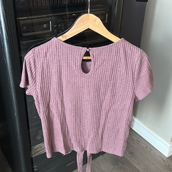 SHEIN pink t-shirt - Picture 2 of 2